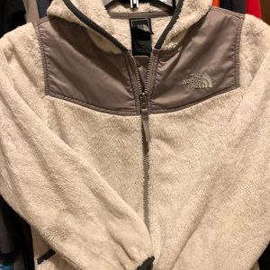 Youth small northface jacket